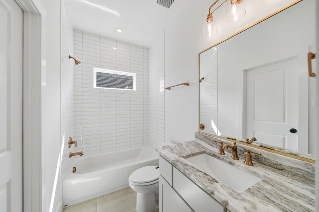 821 Stable Sands Way, League City, TX 77573