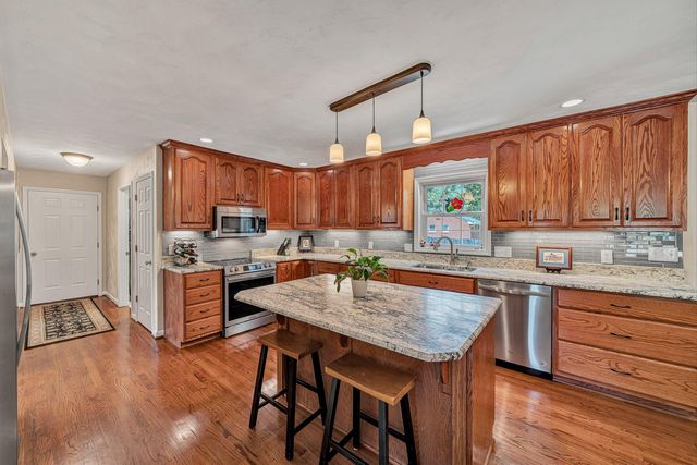 1907 Carleton DR, Salem, VA 24153