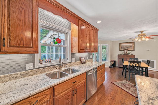 1907 Carleton DR, Salem, VA 24153