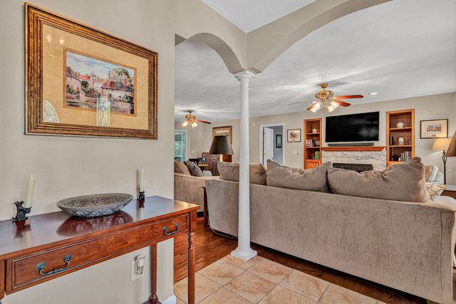 1907 Carleton DR, Salem, VA 24153