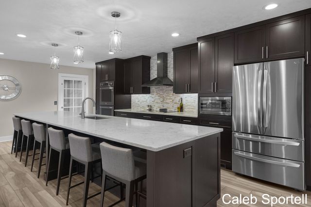 300 S 1st Street, Grand Haven, MI 49417