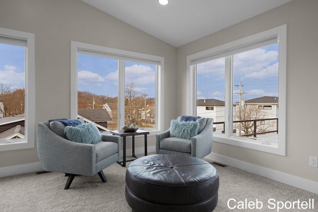 300 S 1st Street, Grand Haven, MI 49417