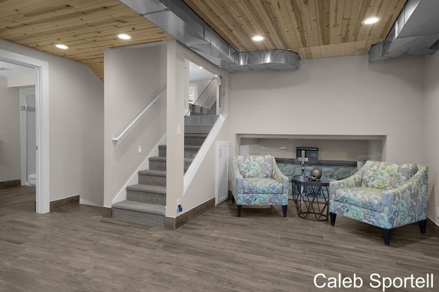 300 S 1st Street, Grand Haven, MI 49417