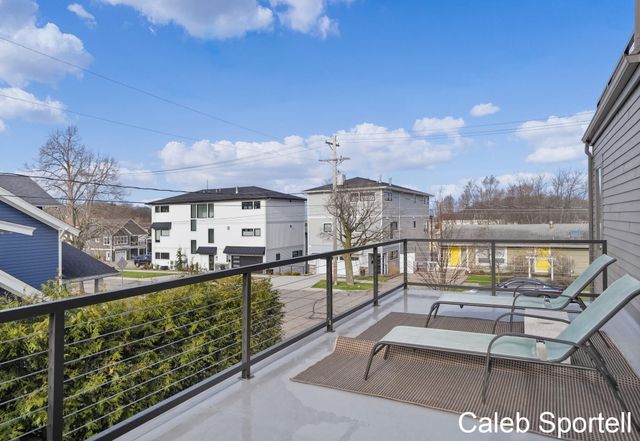 300 S 1st Street, Grand Haven, MI 49417