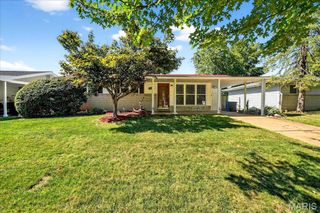 1445 Vesper Drive, Florissant, MO 63031