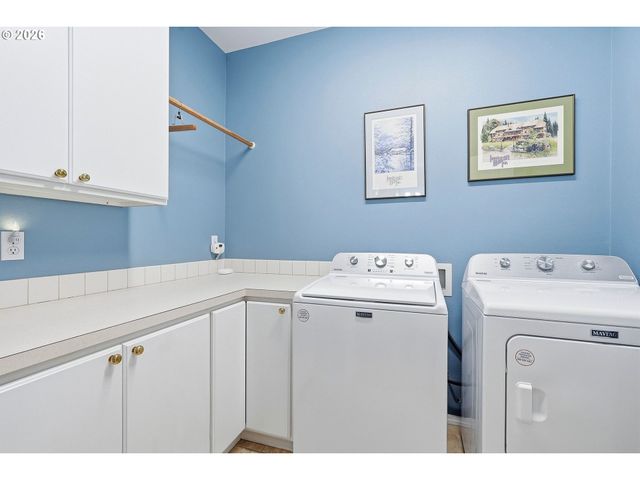 14710 DAVIS Ln, Lake Oswego, OR 97035