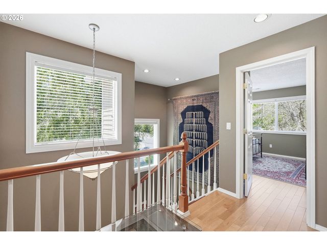 14710 DAVIS Ln, Lake Oswego, OR 97035
