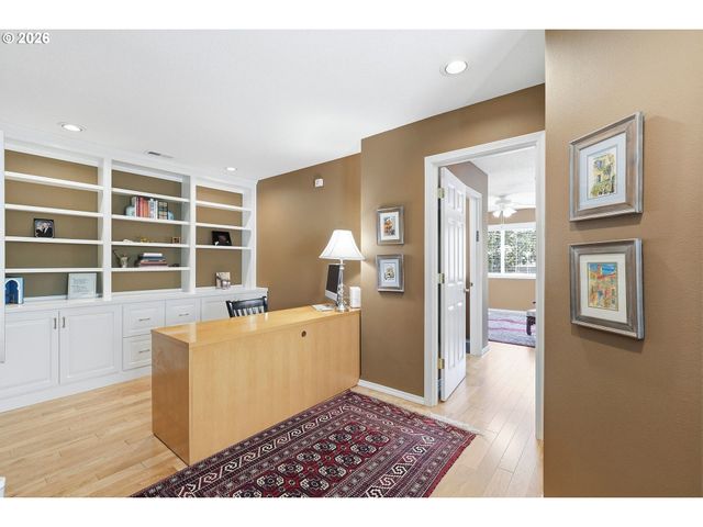 14710 DAVIS Ln, Lake Oswego, OR 97035