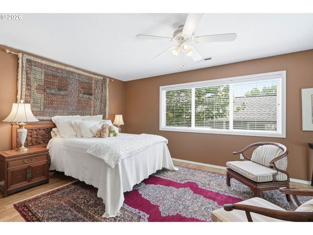 14710 DAVIS Ln, Lake Oswego, OR 97035