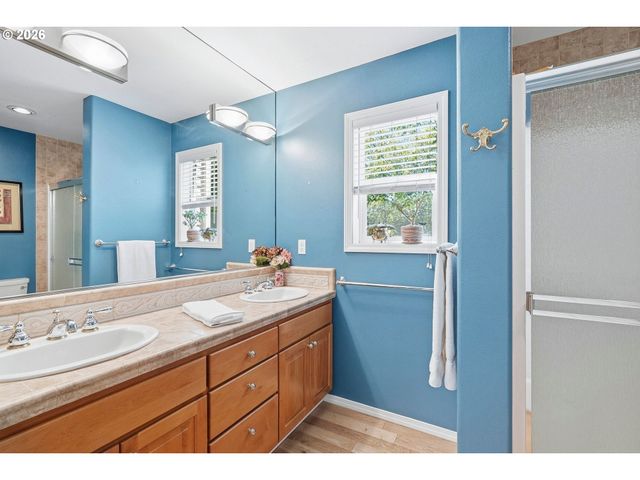 14710 DAVIS Ln, Lake Oswego, OR 97035