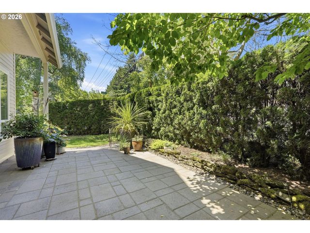 14710 DAVIS Ln, Lake Oswego, OR 97035