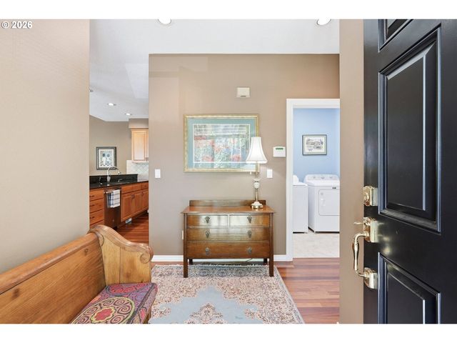 14710 DAVIS Ln, Lake Oswego, OR 97035