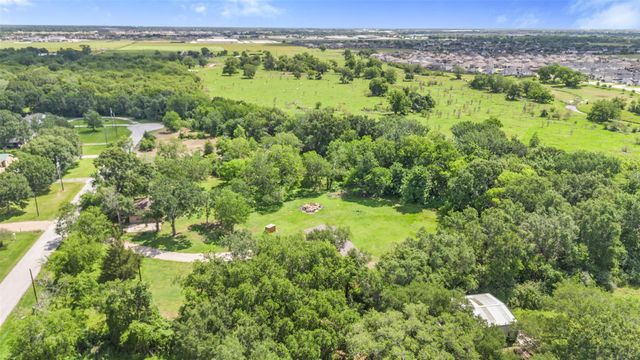 2701 Mazen Road, Rosenberg, TX 77471