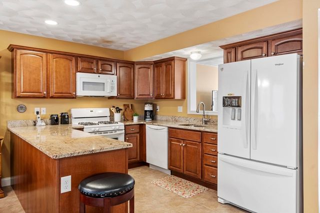 14 Jill's Way 14, Tewksbury, MA 01876