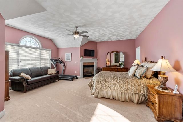 14 Jill's Way 14, Tewksbury, MA 01876