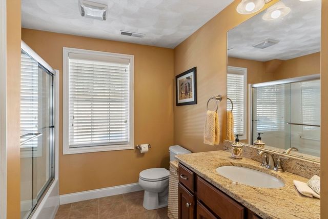 14 Jill's Way 14, Tewksbury, MA 01876