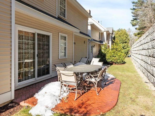 14 Jill's Way 14, Tewksbury, MA 01876