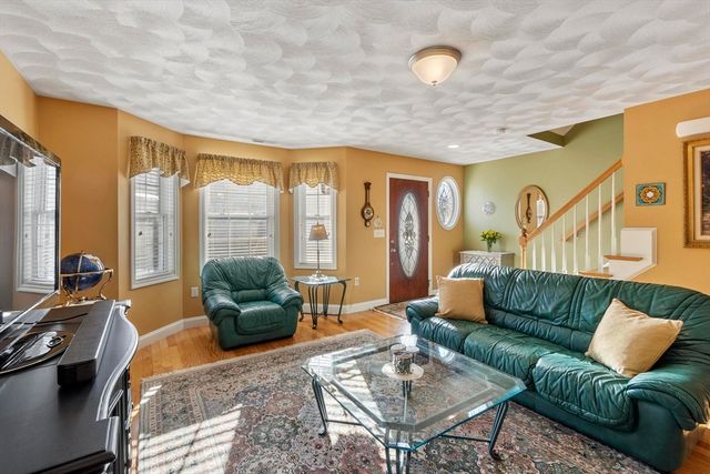 14 Jill's Way 14, Tewksbury, MA 01876