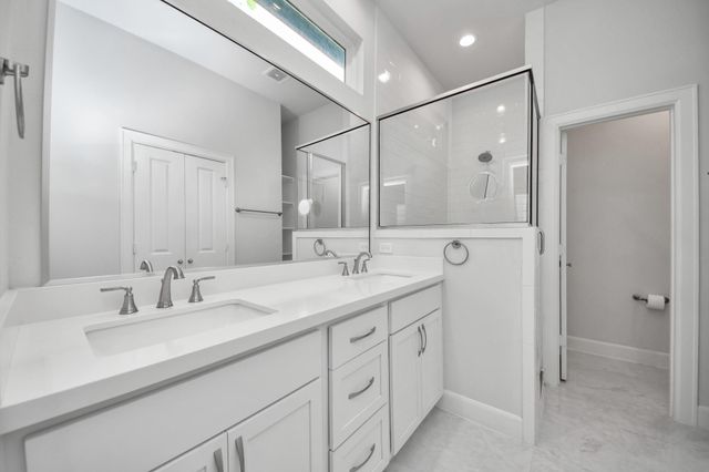 9577 Neuens Road B, Houston, TX 77080