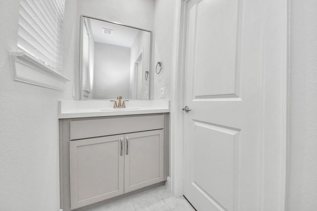 9577 Neuens Road B, Houston, TX 77080