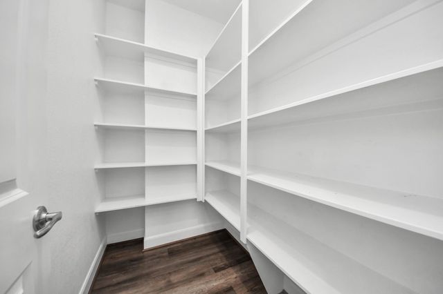 9577 Neuens Road B, Houston, TX 77080