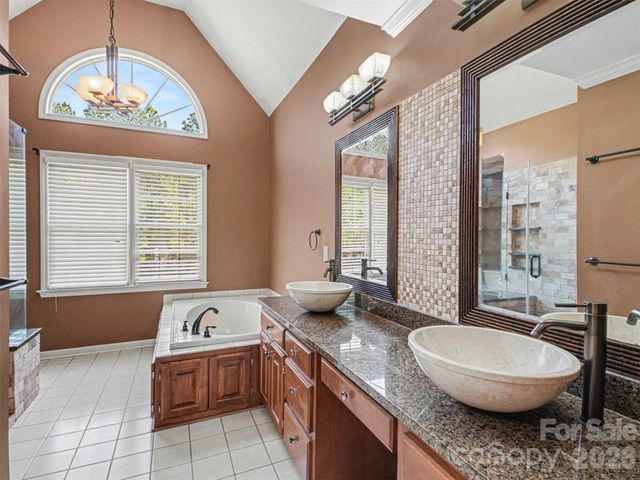 6021 Havencrest Court NW, Concord, NC 28027