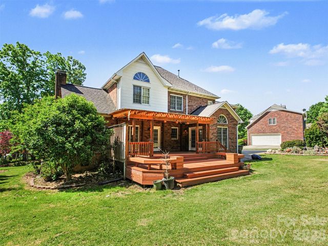 6021 Havencrest Court NW, Concord, NC 28027