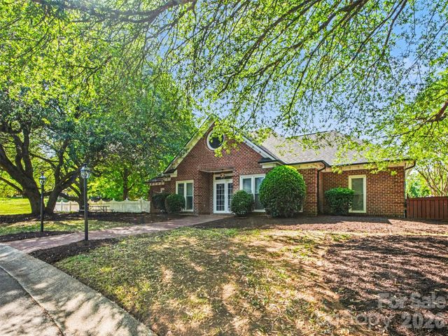 6021 Havencrest Court NW, Concord, NC 28027