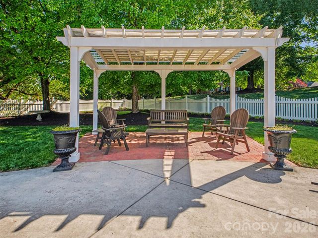6021 Havencrest Court NW, Concord, NC 28027