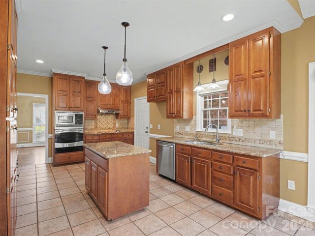 6021 Havencrest Court NW, Concord, NC 28027