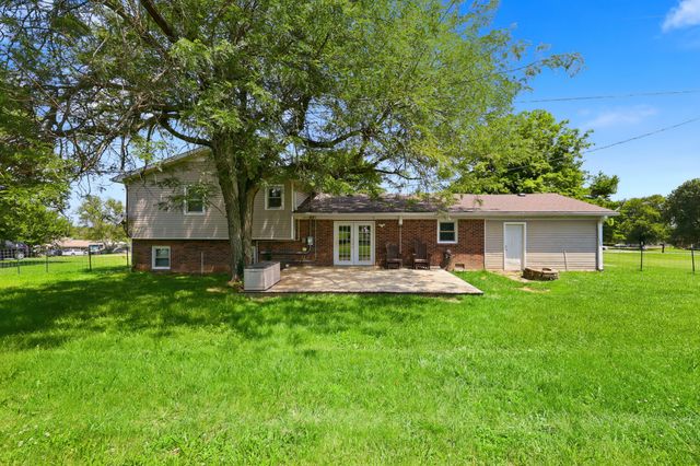 255 Mocks Creek Drive, Danville, KY 40422