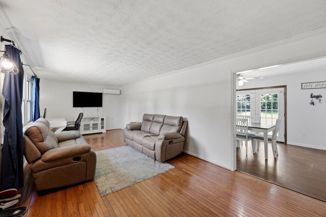 255 Mocks Creek Drive, Danville, KY 40422