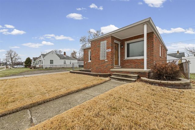 15887 Beech Daly, Redford, MI 48239