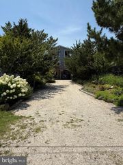 4 E BAYARD ST, Fenwick Island, DE 19944