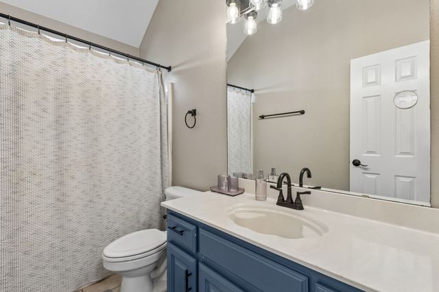 2813 Flint Rock Drive, Fort Worth, TX 76131