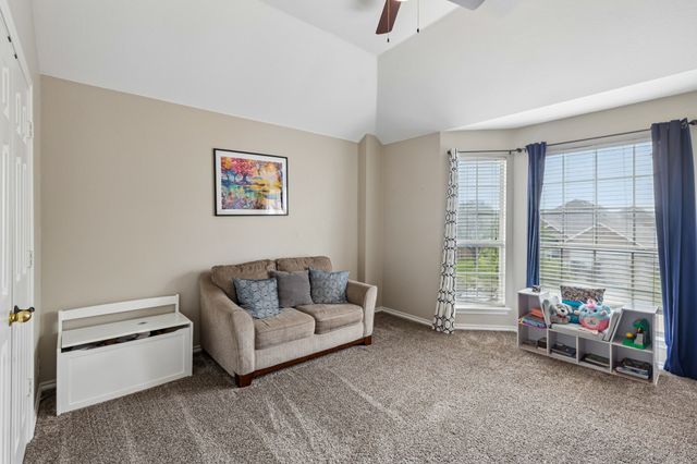 2813 Flint Rock Drive, Fort Worth, TX 76131