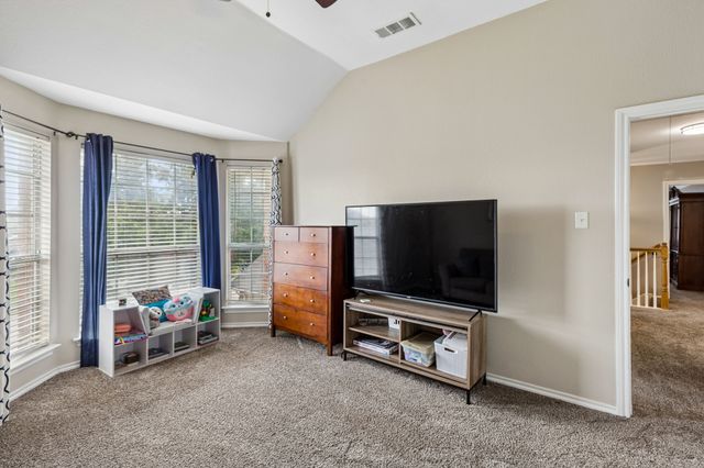 2813 Flint Rock Drive, Fort Worth, TX 76131