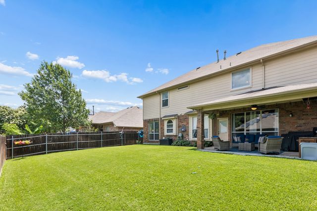 2813 Flint Rock Drive, Fort Worth, TX 76131