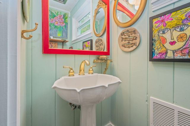 71 Oaklawn Drive, Defuniak Springs, FL 32435