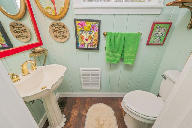 71 Oaklawn Drive, Defuniak Springs, FL 32435