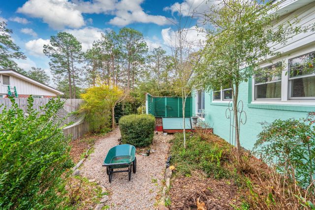 71 Oaklawn Drive, Defuniak Springs, FL 32435