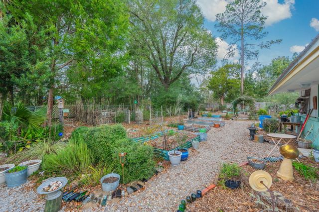 71 Oaklawn Drive, Defuniak Springs, FL 32435