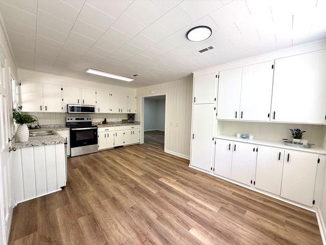 901 N Herring St, Dothan, AL 36303