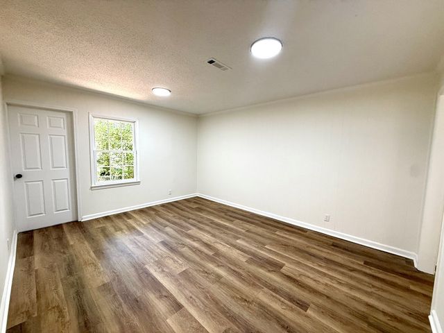 901 N Herring St, Dothan, AL 36303