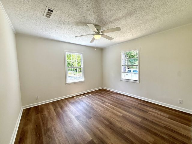 901 N Herring St, Dothan, AL 36303