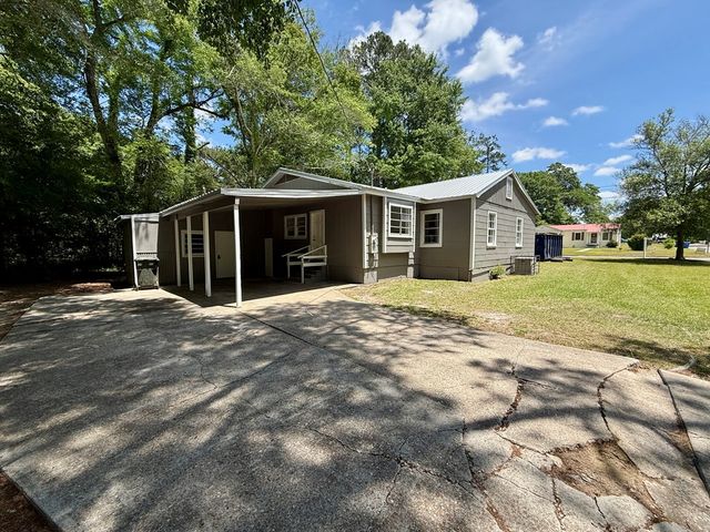901 N Herring St, Dothan, AL 36303