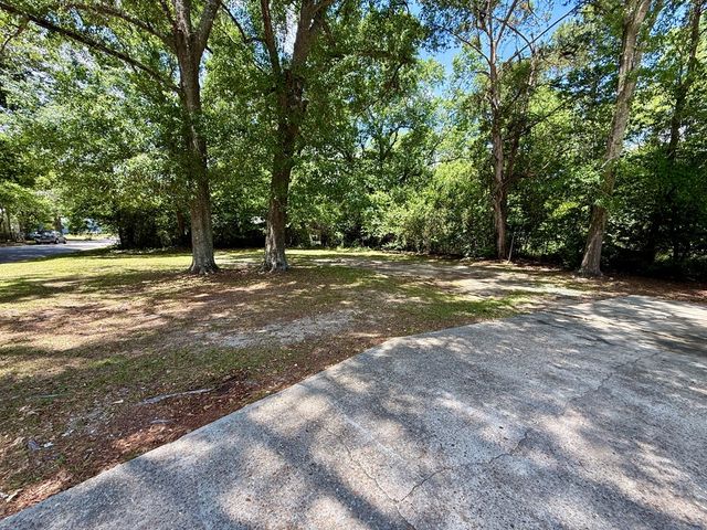901 N Herring St, Dothan, AL 36303