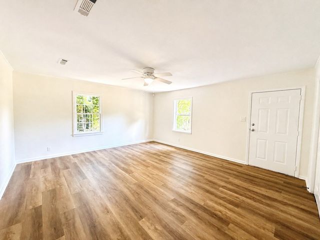 901 N Herring St, Dothan, AL 36303