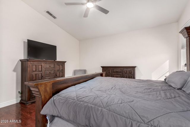 5273 W ANGELA Drive, Glendale, AZ 85308