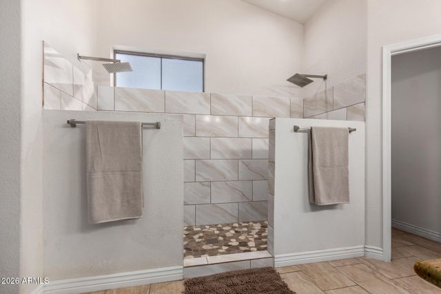 5273 W ANGELA Drive, Glendale, AZ 85308